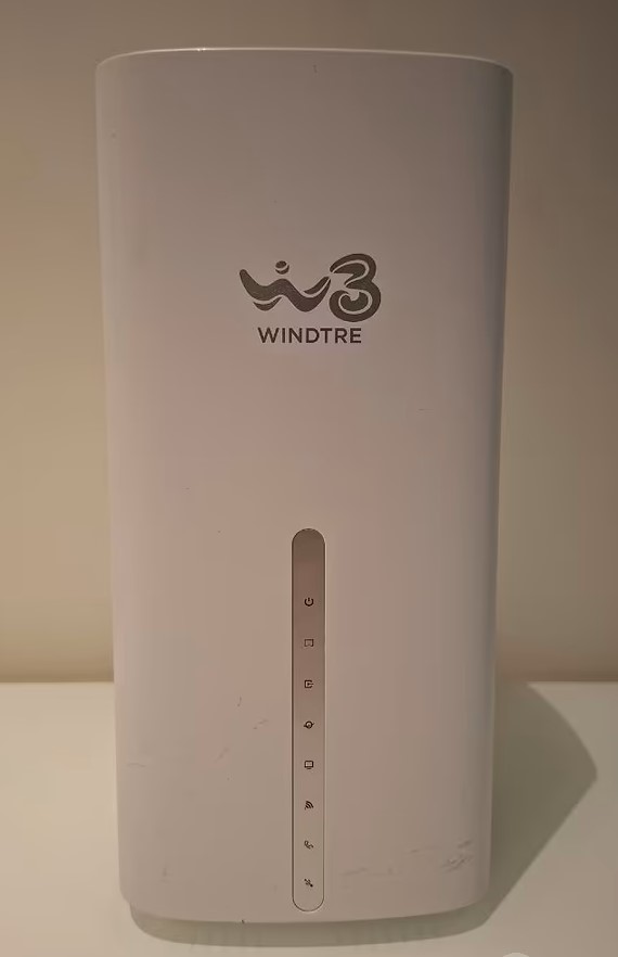 TP-Link VX830v - Vista esterna